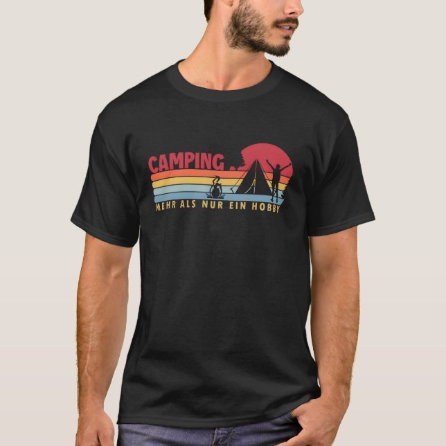 T-shirt Le camping, plus qu'un hobby, une fille qui fait d (Devant)