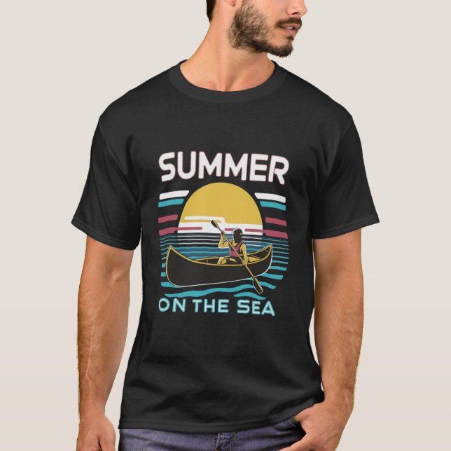 T-shirt Le canoë-kayak d'été en mer (Devant)