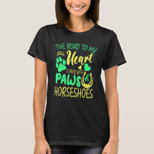 T-shirt Le Chemin Vers Mon Coeur Est Pavé Avec Des Fils À