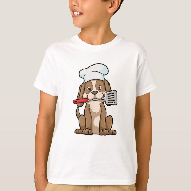 T-shirt Le chien cuisinier avec le casquette et la spatule (Devant)