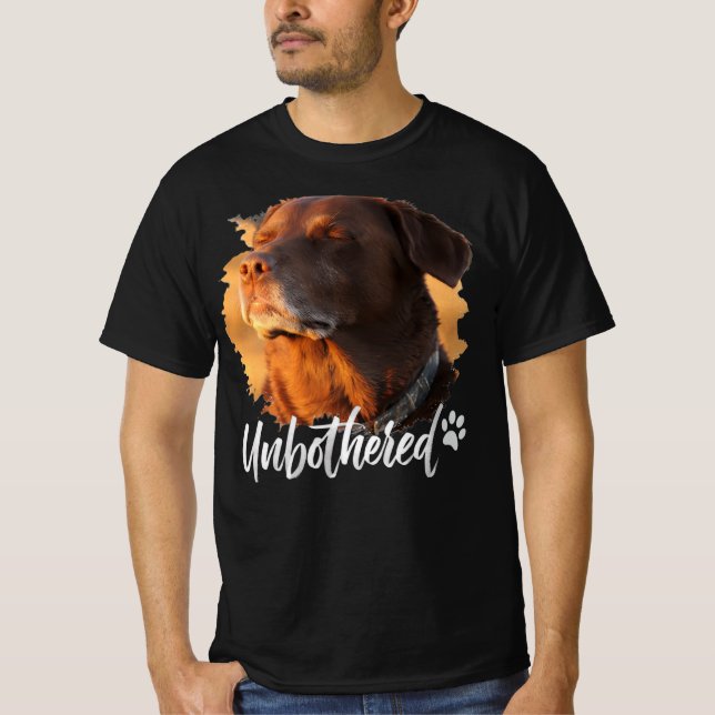 T-shirt Le Chien "Imperturbable" - Vêtements pour Amoureux (Devant)