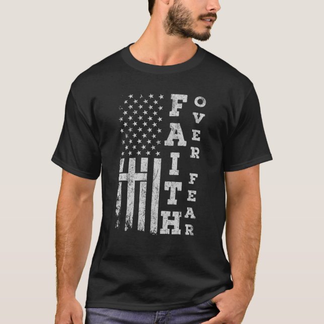 T-shirt Le Drapeau Américain Fier La Foi Chrétienne Sur La (Devant)