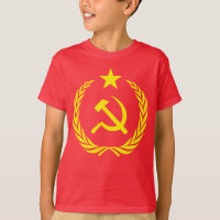 Le drapeau communiste de guerre froide badine le