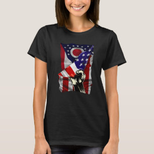 T-shirt Le drapeau de l'État de l'Ohio est en état de dést