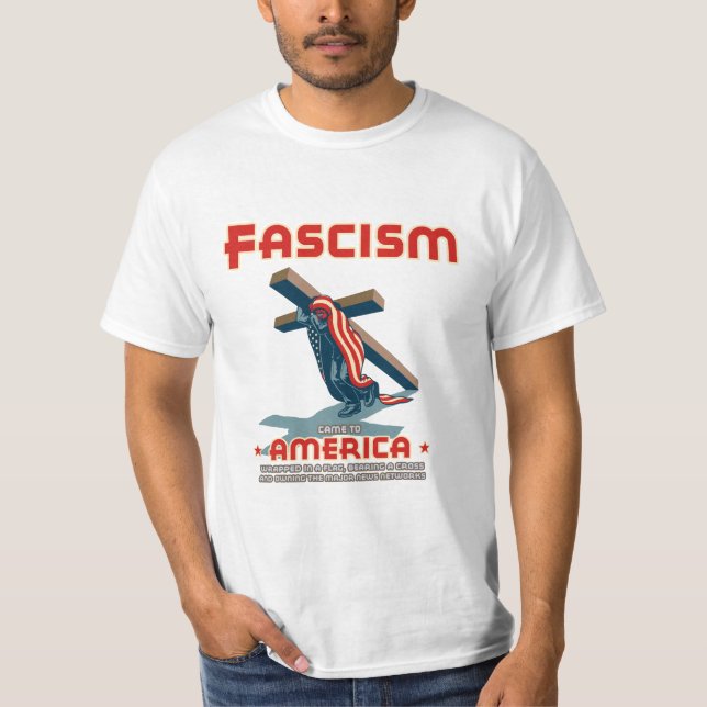 T-shirt Le fascisme est venu enveloppé (Devant)