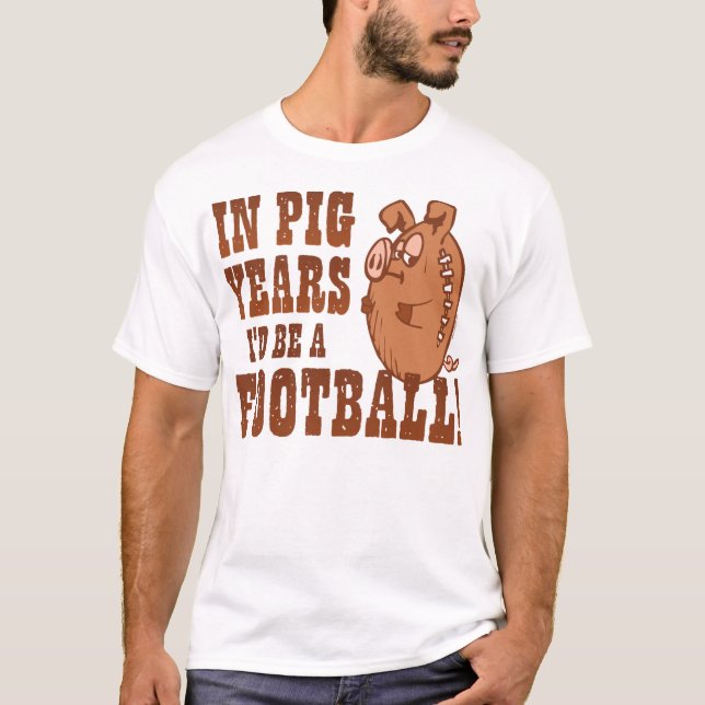 T-shirt Le football d'années de porc (Devant)