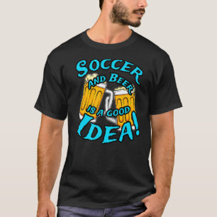 T-shirt Le Football Et La Bière Est Une Bonne Idée Drôle À