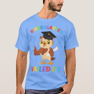 T-shirt Le jardin d'enfants l'a cloué Cap Graduation Papa 