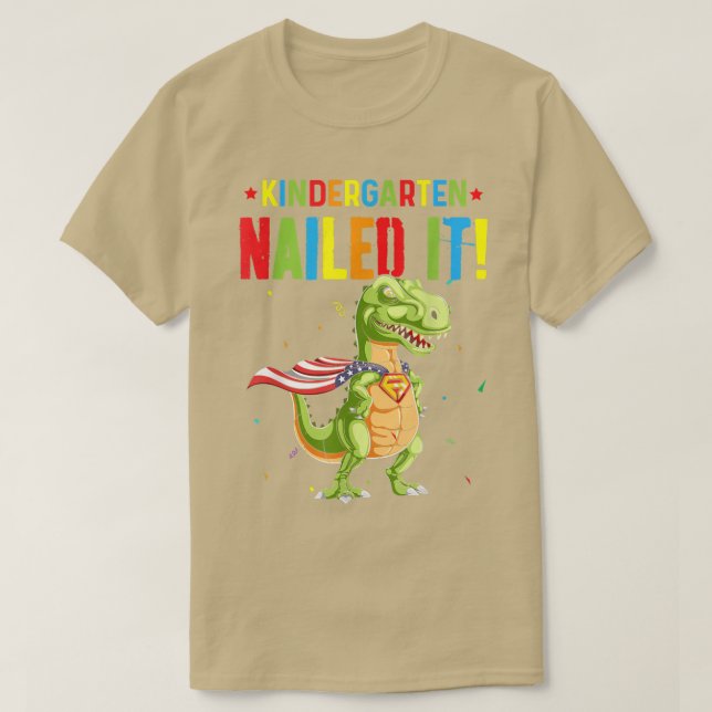 T-shirt Le jardin d'enfants L'a cloué T-Rex Dinosaur migno (Design devant)