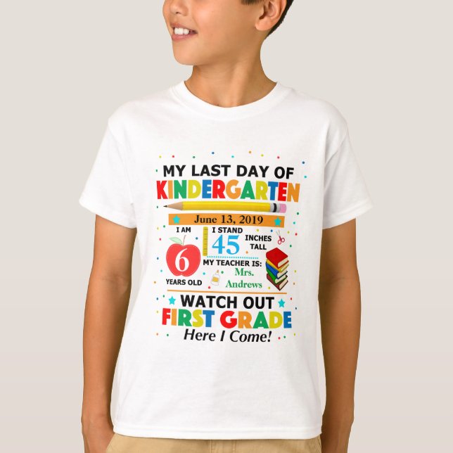 T-shirt Le jour passé de l'école de jardin d'enfants (Devant)