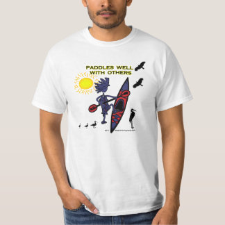 T-shirt Le kayak barbote bien avec d'autres II