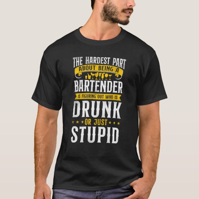 T-shirt Le Mixologue Du Bartender Le Plus Difficile À Fair (Devant)