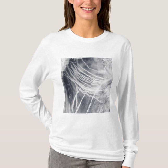 T-shirt Le navire suit le nord de l'océan Pacifique (Devant)