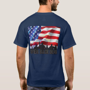 T-shirt Le patriotique ne jamais tomber Drapeau d'aigle et