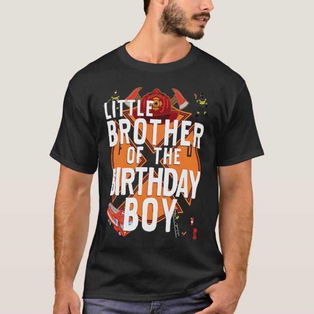 T-shirt Le Petit Frère De L'Enfant Fireman Matchin (Devant)