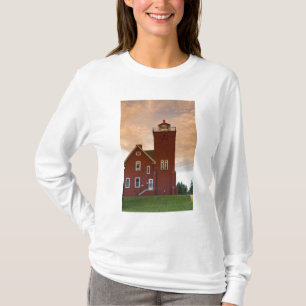 T-shirt Le phare de Two Harbors surplombant la baie d'Agat
