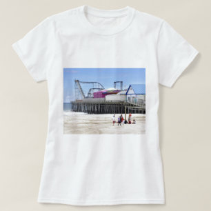 T-shirt Le rivage du Jersey aux tailles de bord de la mer