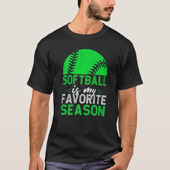 T-shirt Le softball est ma saison préférée   (Devant)