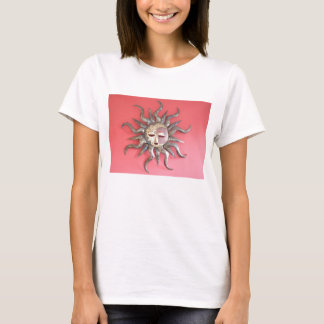 T-shirt le soleil sur le rouge