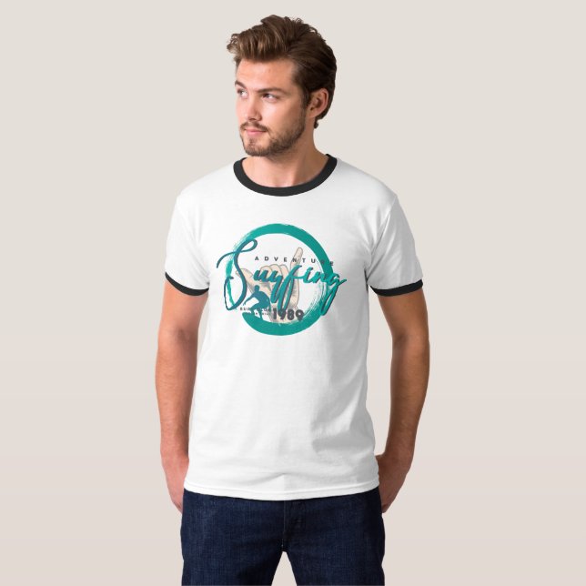 T-shirt Le surf | Doigt pour hommes (Devant entier)