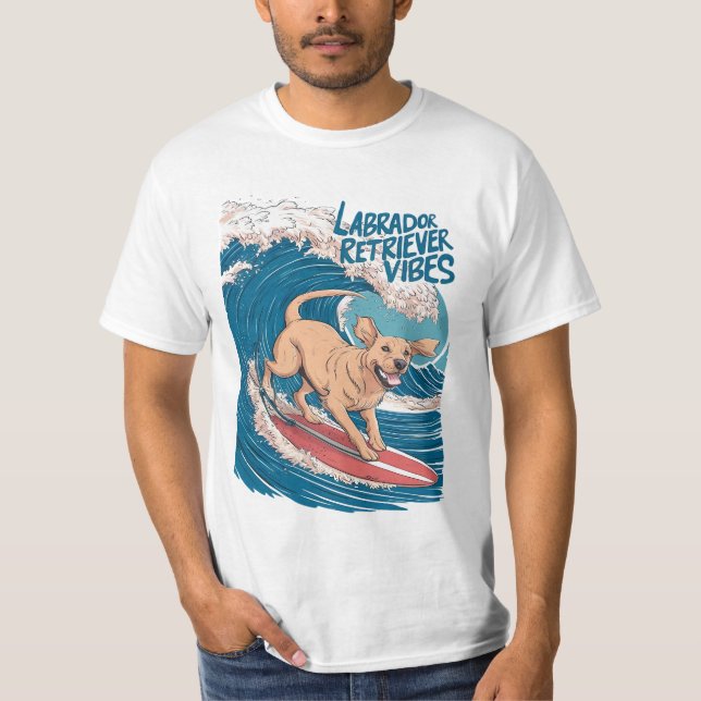 T-shirt Le surf Labrador Retriever Pup (Devant)