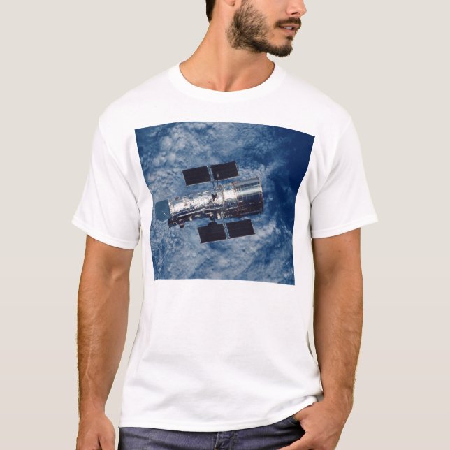 T-shirt Le TGV de télescope spatial de Hubble (Devant)