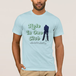 T-shirt Le trou des hommes dans un golf customisé par