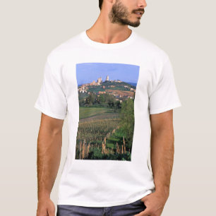 T-shirt Le village de San Gimignano est situé dans les col