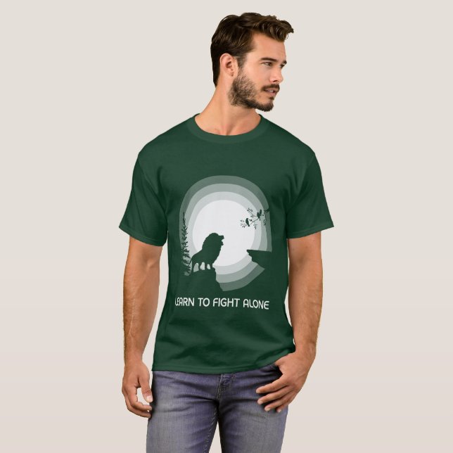 T-shirt Learn to Fight Alone – Lion Under Moonlight (Devant entier)