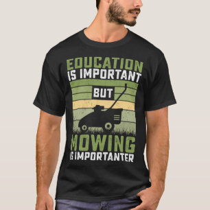 T-shirt L'éducation est importante, mais le moulage est im