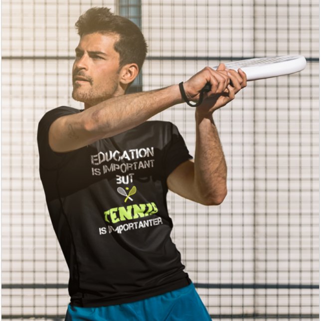 T-shirt L'Éducation Est Importante, Mais Le Tennis Est Imp (Créateur téléchargé)