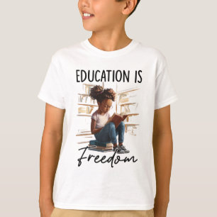 T-shirt L'éducation est liberté Livres Black Enseignant No