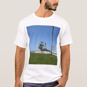 T-shirt L'effort de navette spatiale est encadré par un