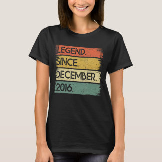 T-shirt Légende du 6e anniversaire depuis décembre 2016 6 