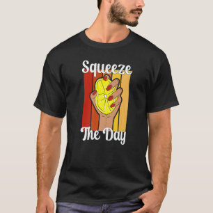 T-shirt Léonade Stand Squeeze Day Fruit Juice Pun Retro