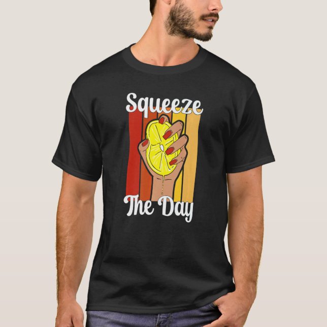T-shirt Léonade Stand Squeeze Day Fruit Juice Pun Retro (Devant)