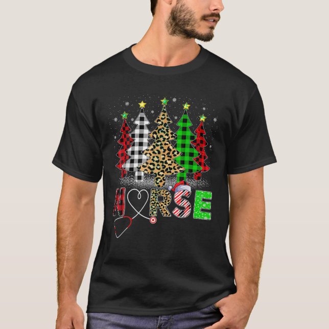 T-shirt Leopard Buffalo Plaid Xmas Tree ER Nurse C (Devant)