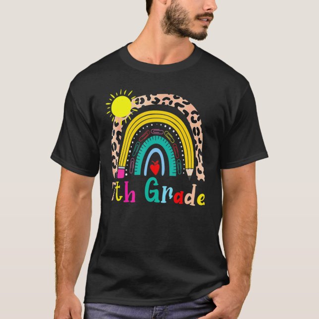 T-shirt Leopard enseignant de septième année Rainbow 7e an (Devant)