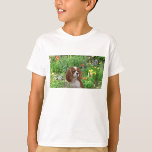 T-shirt L'épagneul cavalier du Roi Charles badine le