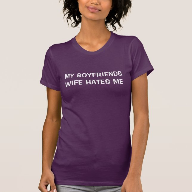 T-SHIRT L'ÉPOUSE DE MON AMI ME DÉTESTE (Devant)
