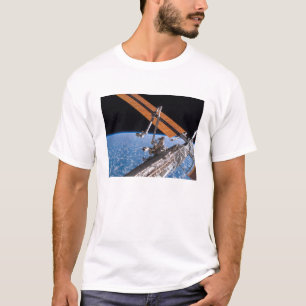T-shirt Les ailes de panneau de Canadarm2 et de rangée