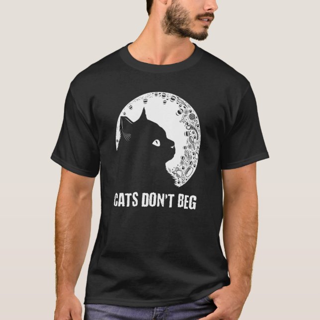 T-shirt Les chats ne mendient pas Maman chat Papa chat Hum (Devant)