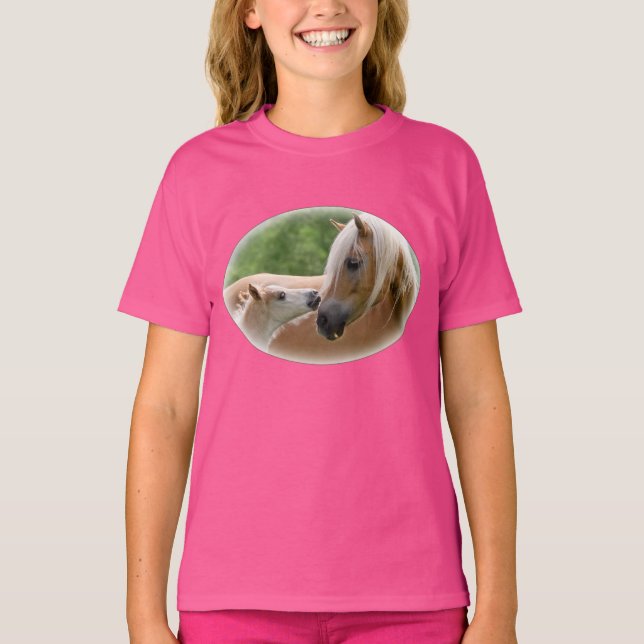 T-shirt Les chevaux de Haflinger poulinent et jument (Devant)