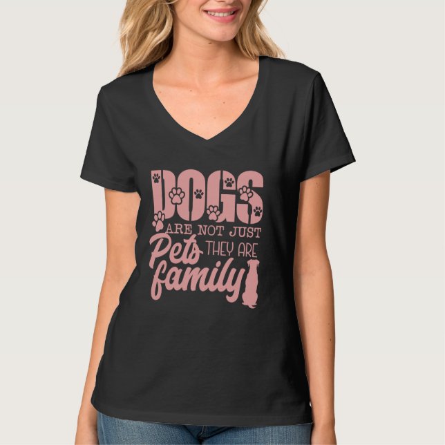 T-shirt Les Chiens Ne Sont Pas Que Des Animaux De Compagni (Devant)