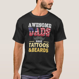 T-shirt Les Draps Awesome Ont Des Tatouages Et Des Oreille
