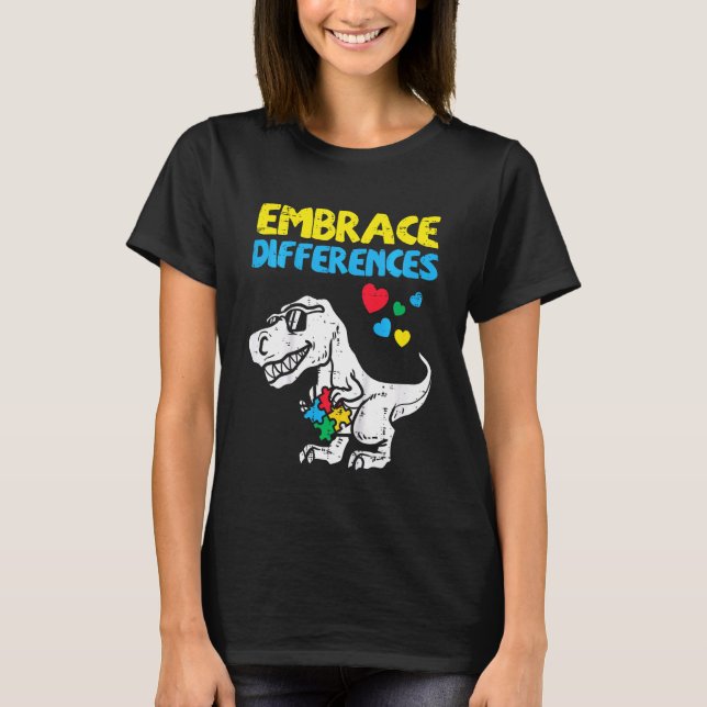 T-shirt Les enfants embrassent les différences Dino garçon (Devant)