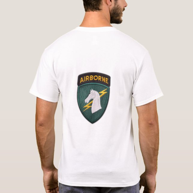 T-shirt Les ęrs vétérans spéciaux des ops USASOC d'armée (Dos)