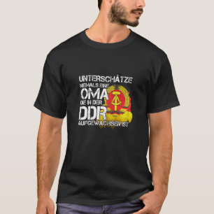 T-shirt Les Femmes Ne Sous-Estiment Jamais Un Grand-Mère D