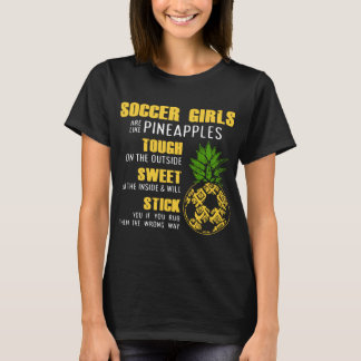 T-shirt les filles du football sont comme le toush