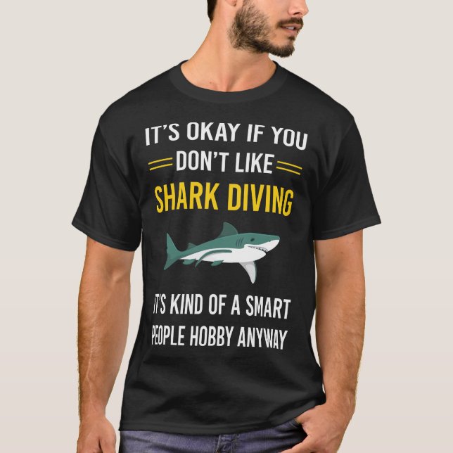 T-shirt Les gens intelligents Plongeur de requins (Devant)